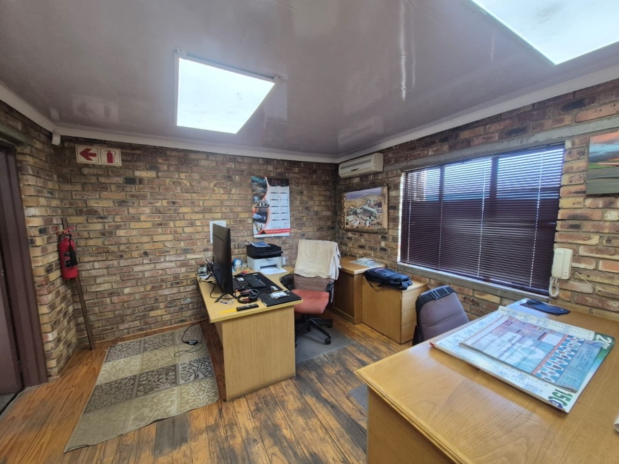 Commercial Property for Sale in Sasolburg Industrial Zone 2 Free State